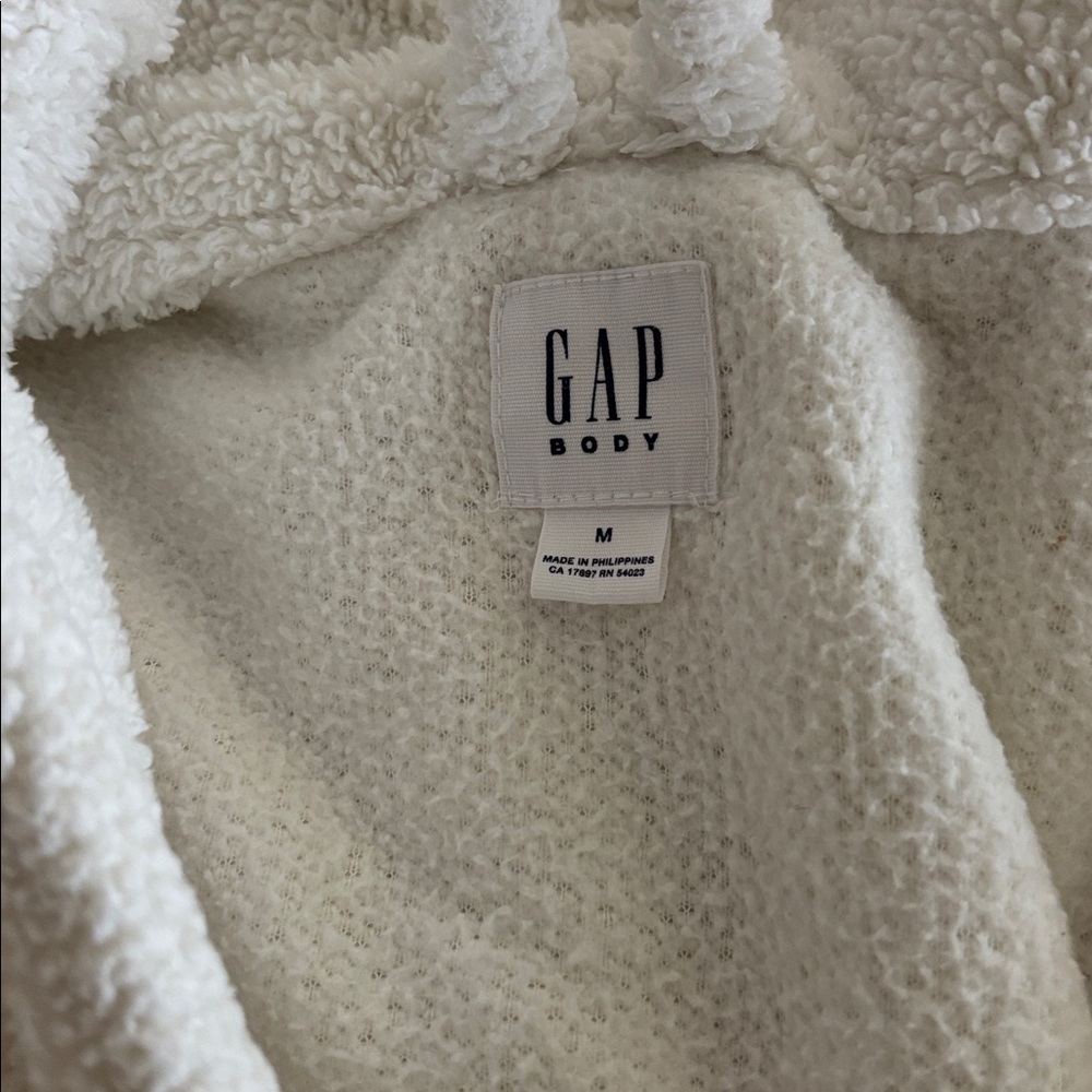 Gap Body Robe - Picture 3 of 5